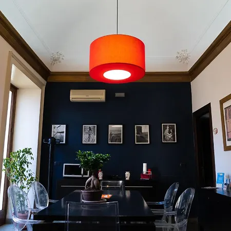 Opera Bed & Breakfast Aeroporto di Catania Fontana Rossa