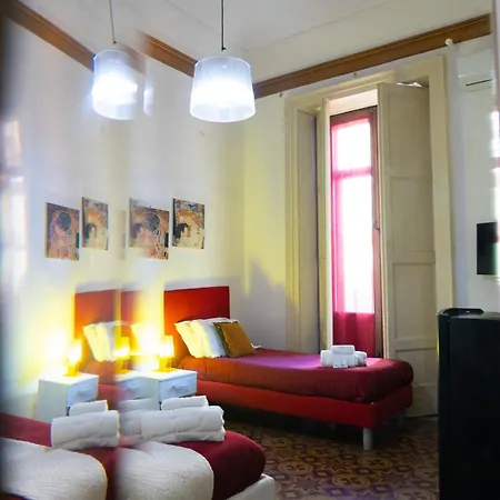 Opera Bed & Breakfast 3*