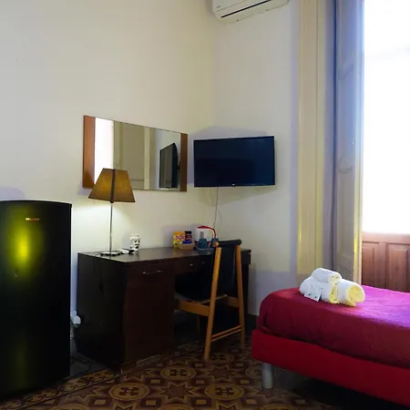 Bed & Breakfast Opera 3*