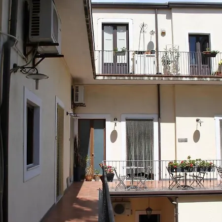 Bed & Breakfast Opera Aeroporto di Catania Fontana Rossa