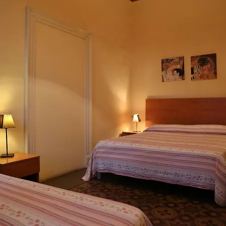 Bed and Breakfast Opera 3*